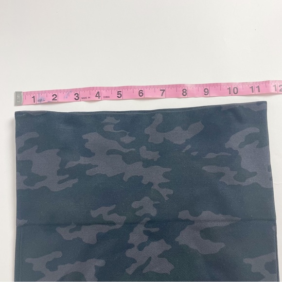 SPANX SEAMLESS LEGGINGS 7/8 Length 4 Way Stretch High-Rise  CAMMO Size Small - Picture 3 of 10